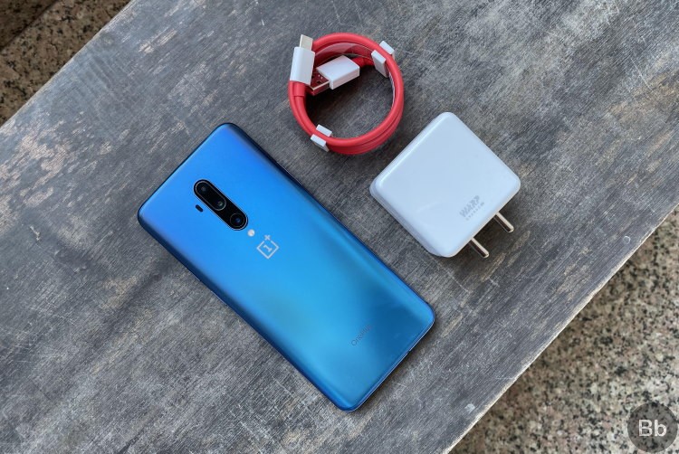 OnePlus 7T Pro với bộ sạc Warp Charge 30T
