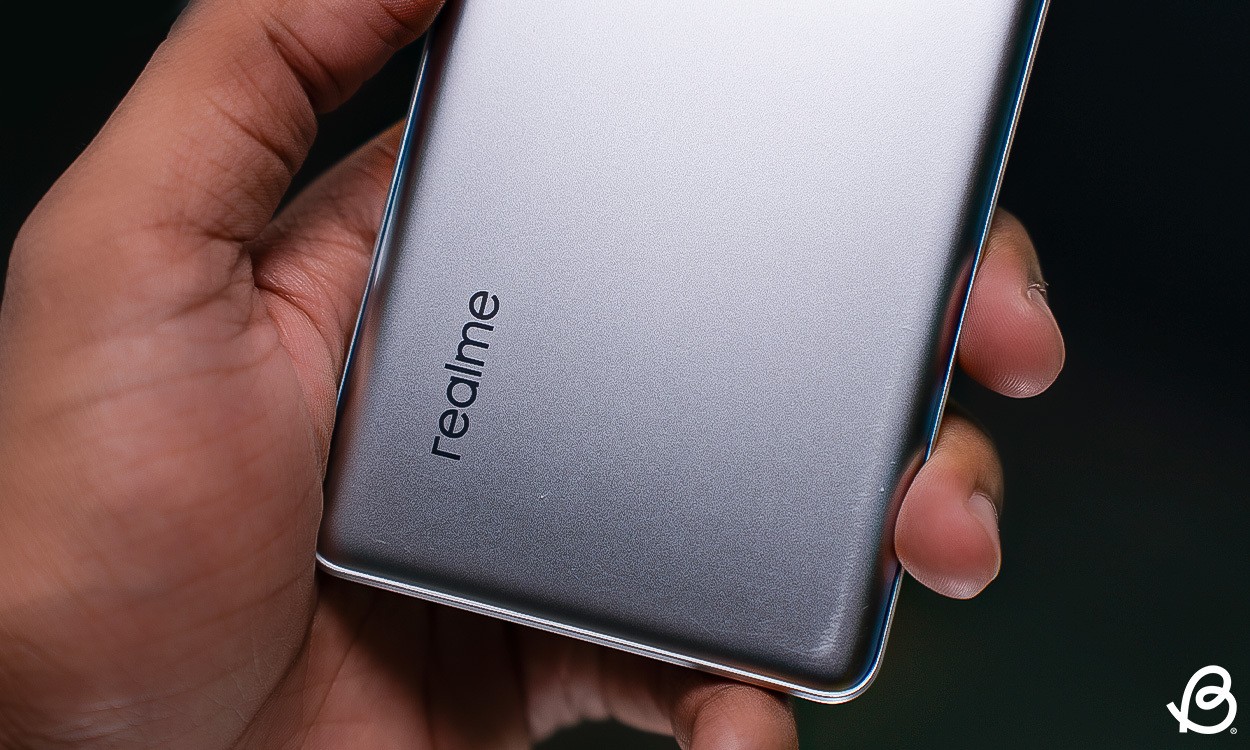 Realme GT 6T back panel design