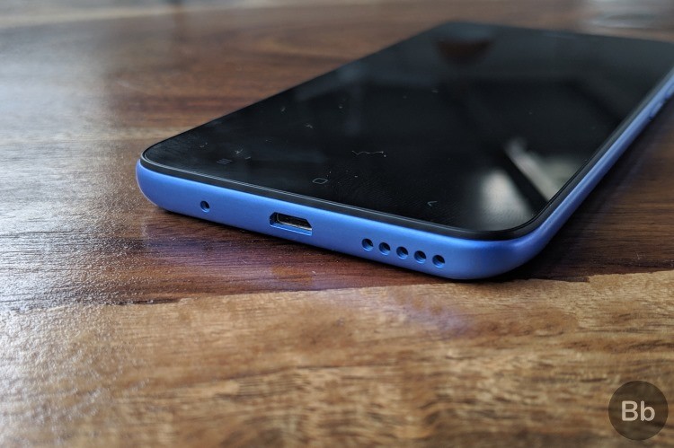 Redmi Go - Cổng sạc microUSB