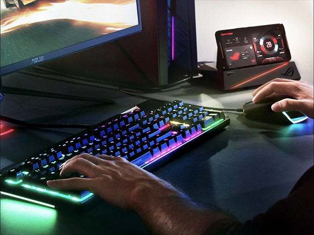 Asus ROG Phone: Phụ kiện đột phá nâng tầm trải nghiệm chơi game di động