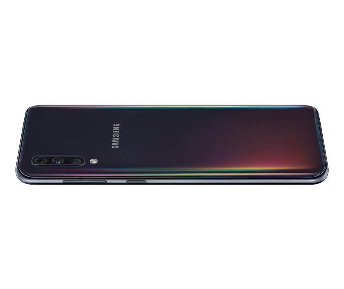 Samsung Galaxy A50 góc nhìn từ phía trước màu đen