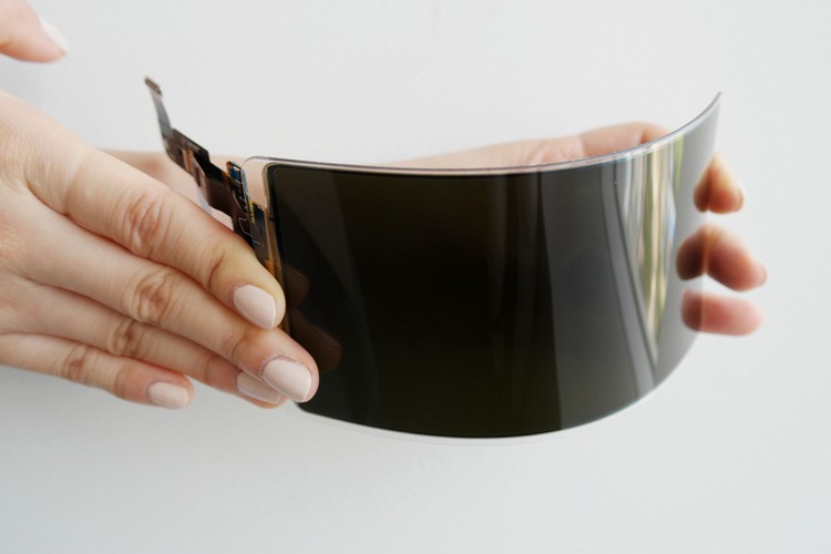 Samsung Công Bố Màn Hình OLED Không Thể Phá Vỡ Cho Điện Thoại Thông Minh