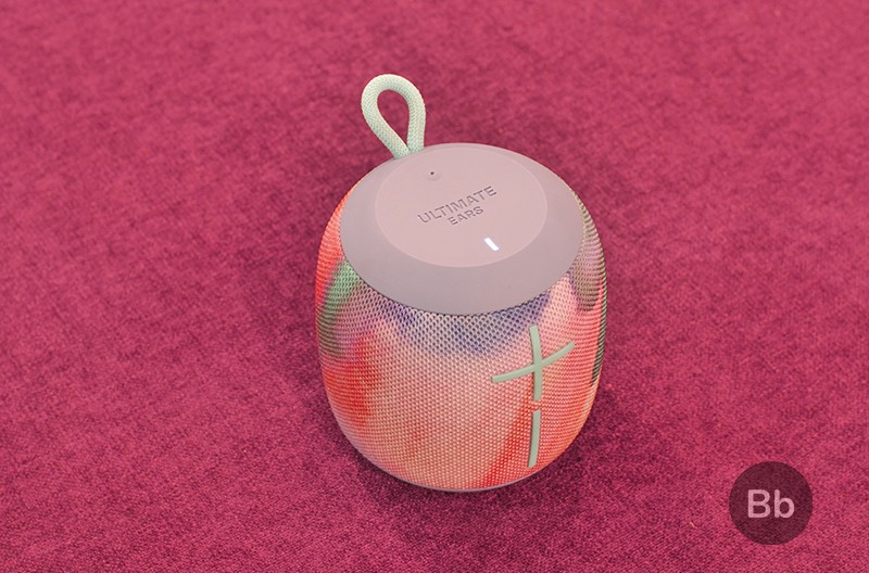 So sánh thiết kế của loa Ultimate Ears Wonderboom