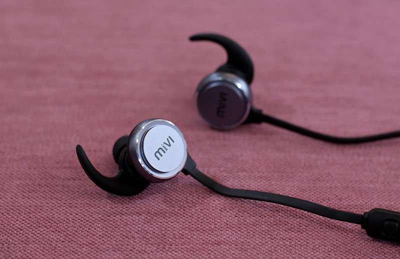 Tai nghe Mivi ThunderBeats có tính năng khử ồn cVc