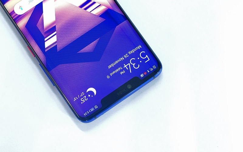 Tai thỏ của Huawei Mate 20 Pro