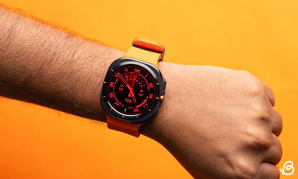 Thiết kế Galaxy Watch Ultra trên tay