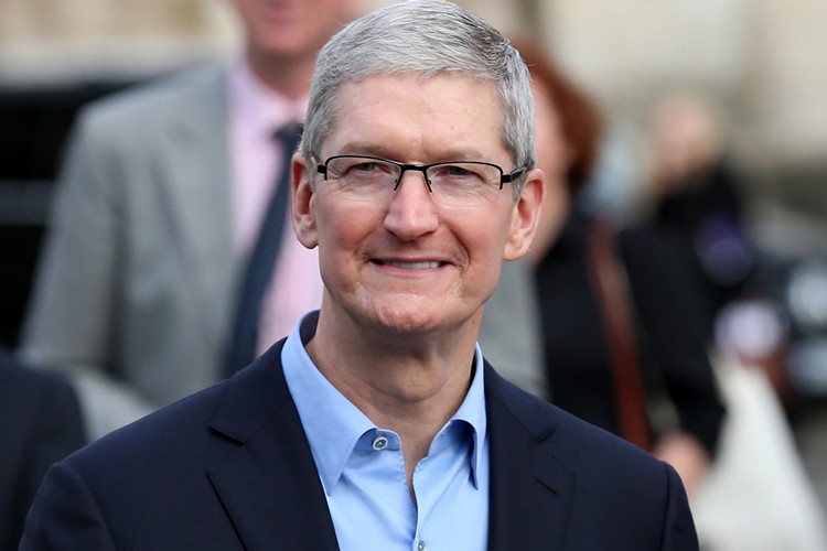 Tim Cook Phủ Nhận Apple Từng Nhận Hoặc Yêu Cầu Dữ Liệu Người Dùng Từ Facebook