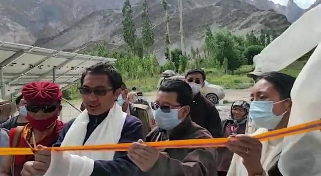 Jio Mang Lại Dịch Vụ 4G Đến Khu Vực Hồ Pangong ở Ladakh