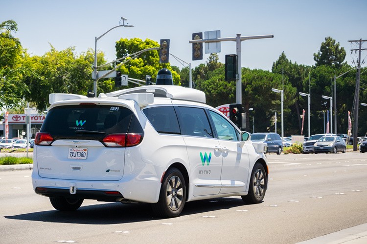 Waymo Sắp Ra Mắt Dịch Vụ Taxi Tự Lái: Những Bước Tiến Mới Nhất